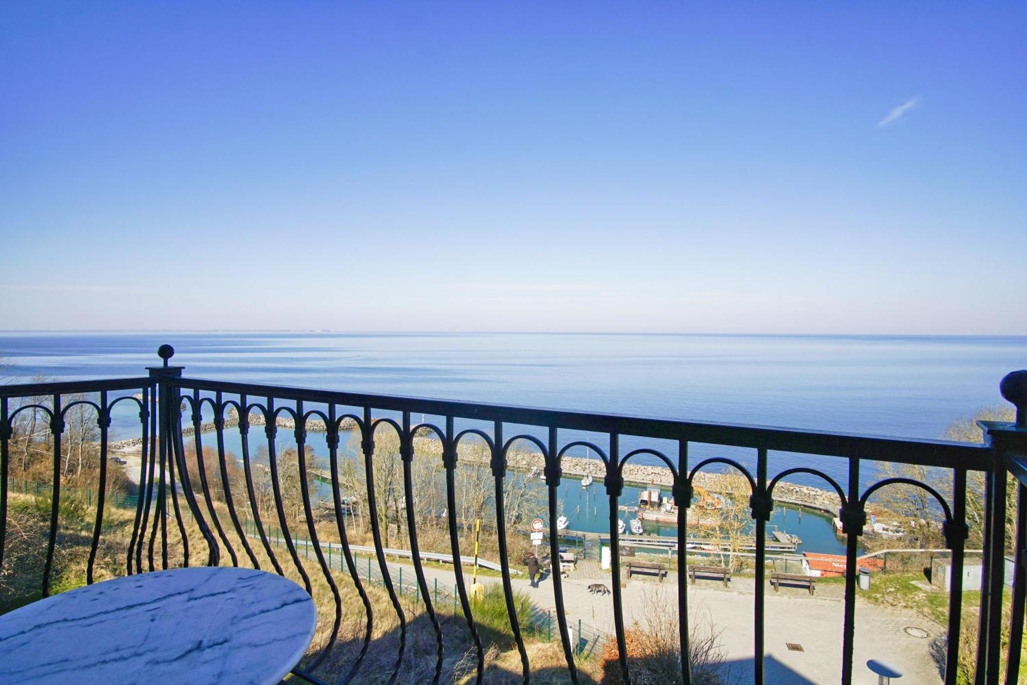 Ferienwohnung Mit Traumhaftem Meerblick - Haus Am Meer Fewo 10 Lohme Kültér fotó